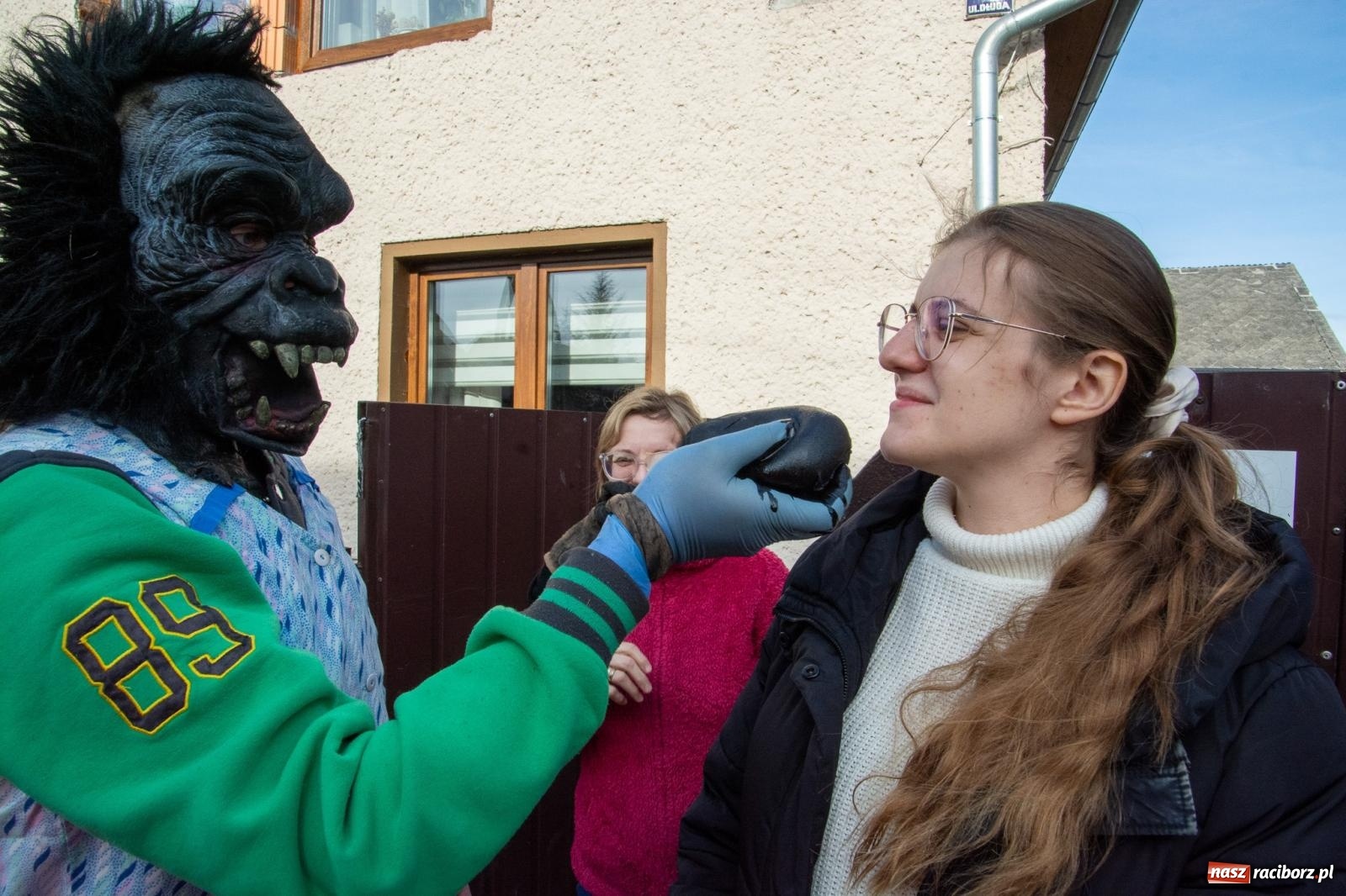 Zdjęcie w galerii na portalu naszraciborz.pl: Tanzbär, czyli ostatki po samborowicku. Zegnamy karnawał 2024 wiadomości z regionu