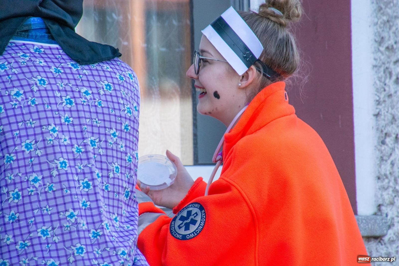 Zdjęcie w galerii na portalu naszraciborz.pl: Tanzbär, czyli ostatki po samborowicku. Zegnamy karnawał 2024 wiadomości z regionu