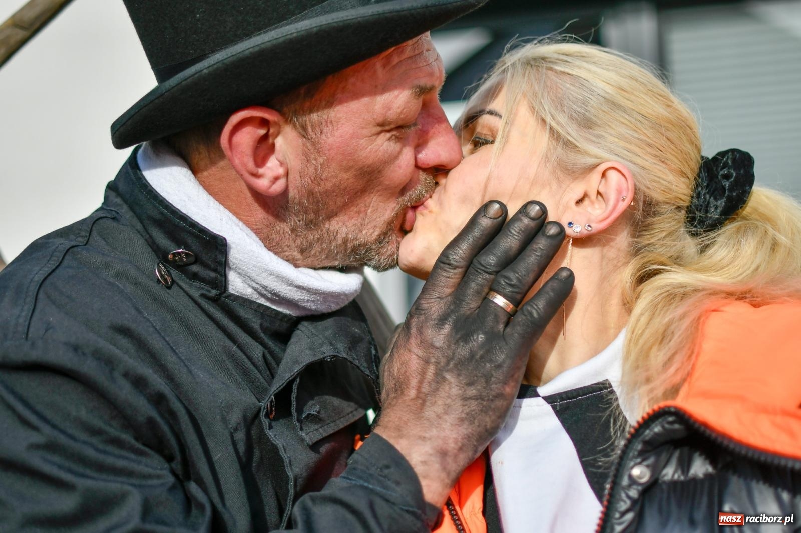 Zdjęcie w galerii na portalu naszraciborz.pl: Tanzbär, czyli ostatki po samborowicku. Zegnamy karnawał 2024 wiadomości z regionu