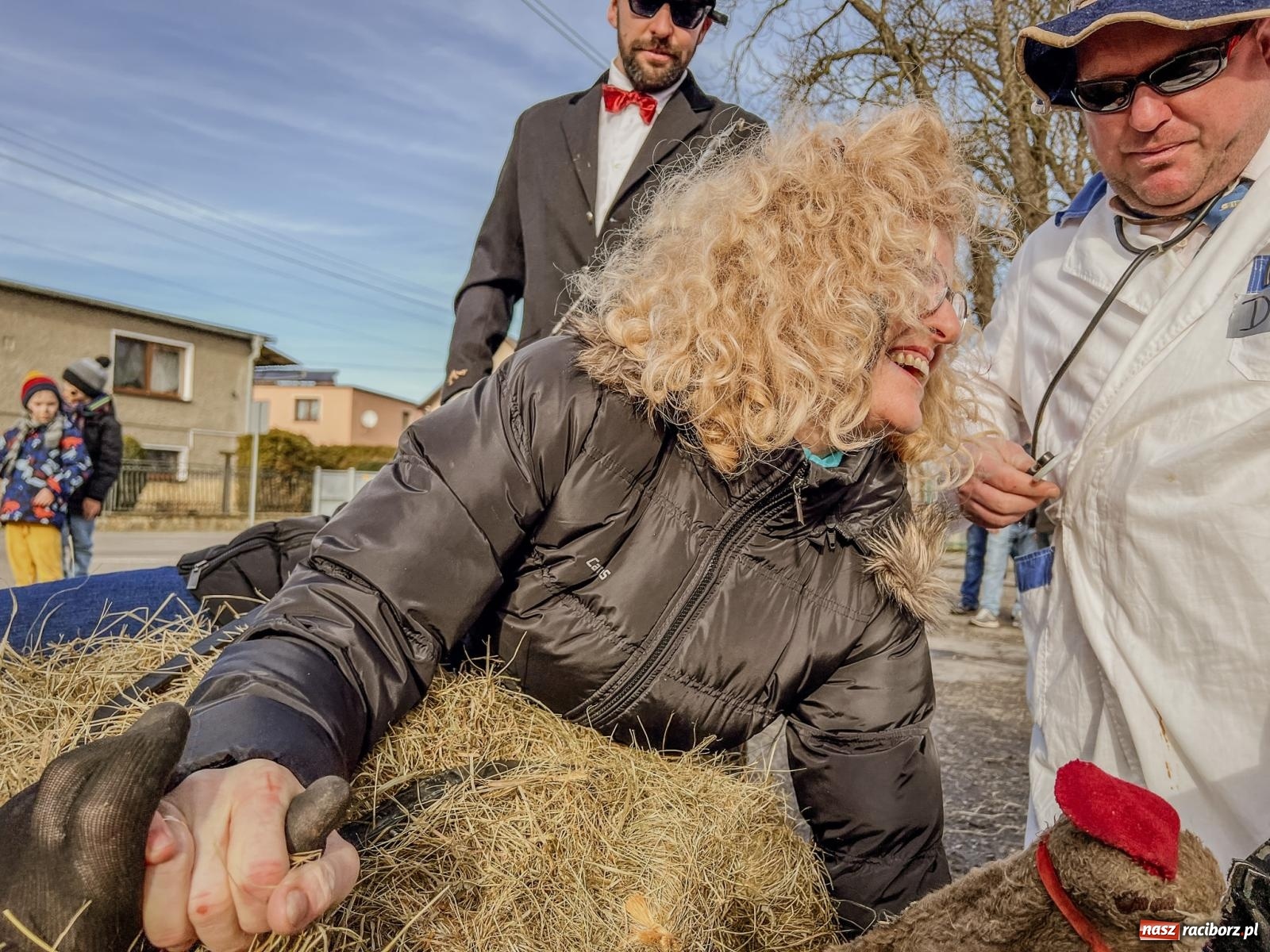 Zdjęcie w galerii na portalu naszraciborz.pl: Tanzbär, czyli ostatki po samborowicku. Zegnamy karnawał 2024 wiadomości z regionu