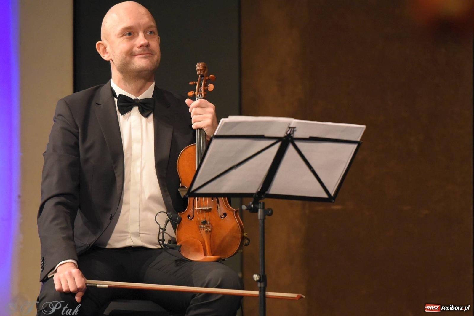 Zdjęcie w galerii na portalu naszraciborz.pl: Niezapomniane Melodie Wiednia na scenie RCK wiadomości z regionu