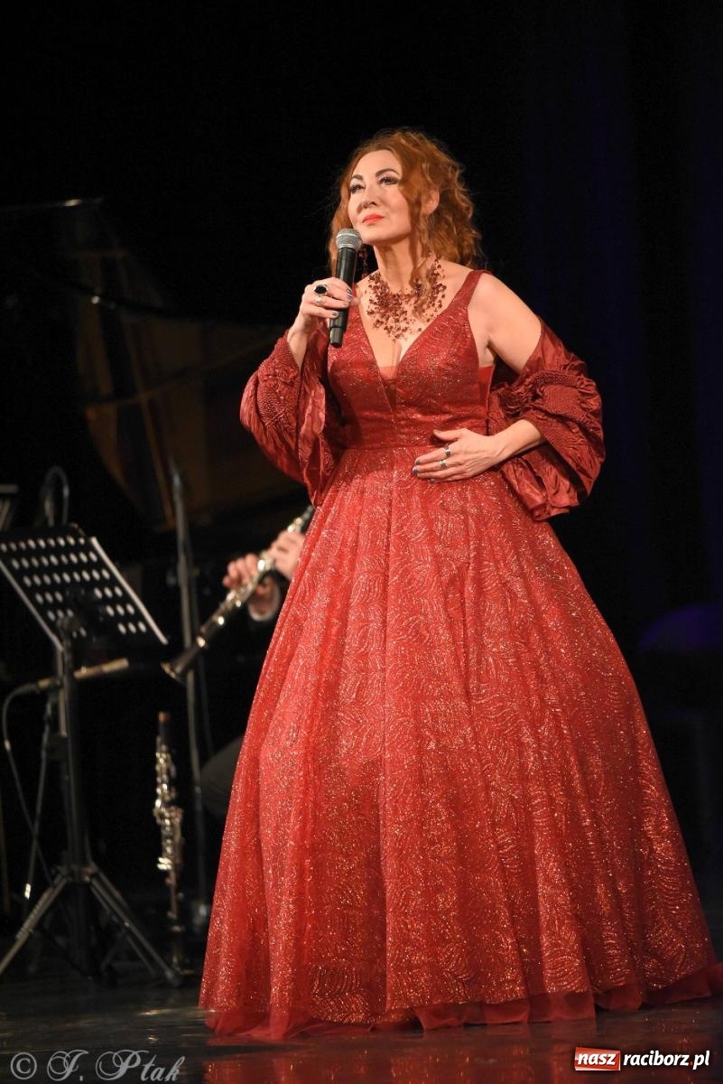 Zdjęcie w galerii na portalu naszraciborz.pl: Niezapomniane Melodie Wiednia na scenie RCK wiadomości z regionu