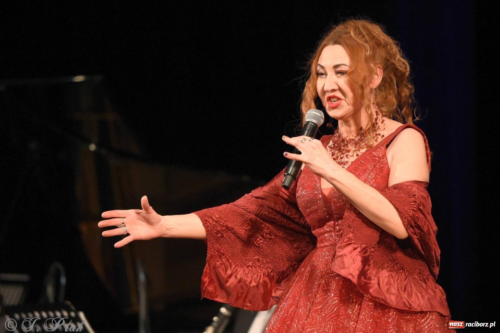 Zdjęcie w galerii na portalu naszraciborz.pl: Niezapomniane Melodie Wiednia na scenie RCK wiadomości z regionu