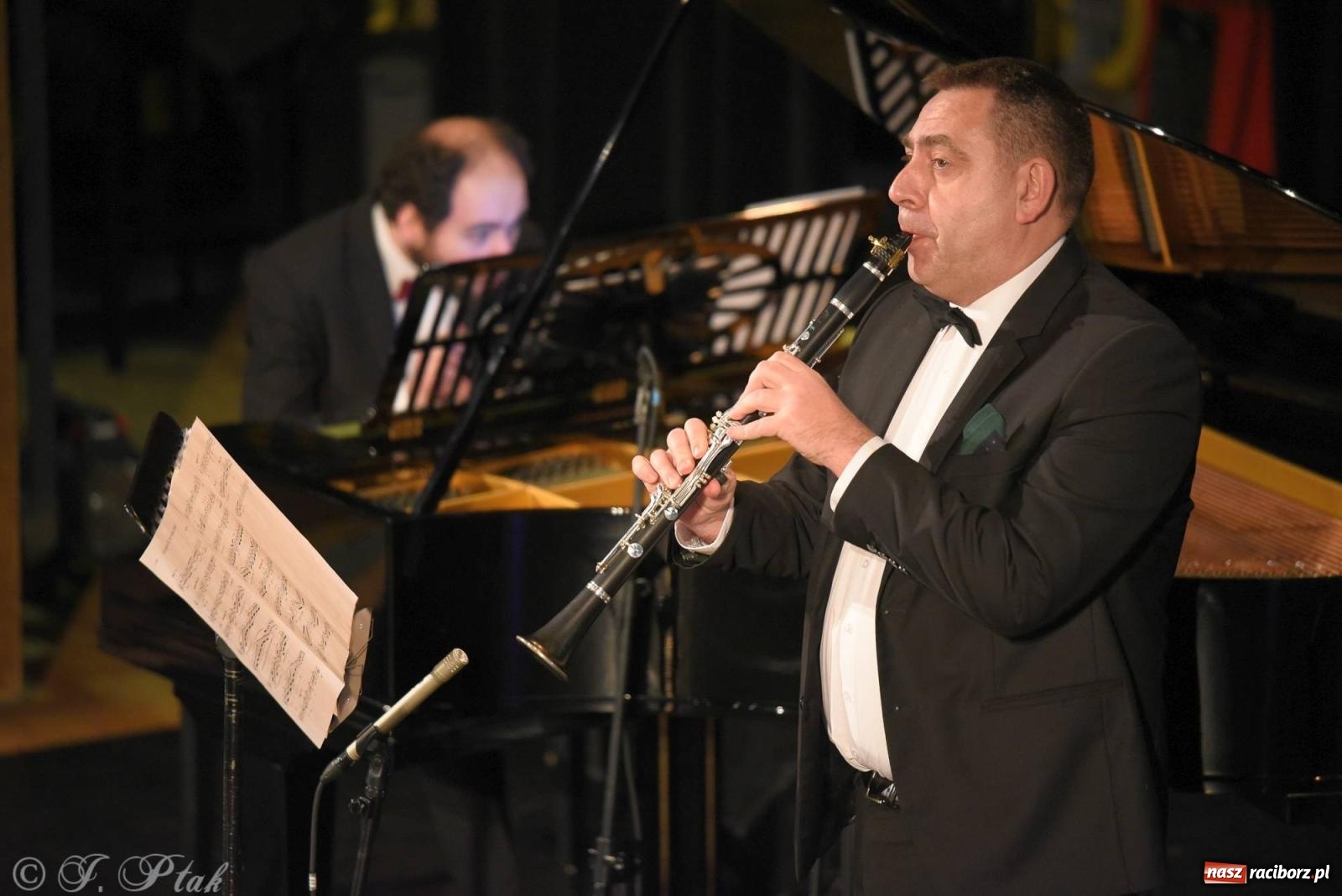 Zdjęcie w galerii na portalu naszraciborz.pl: Niezapomniane Melodie Wiednia na scenie RCK wiadomości z regionu