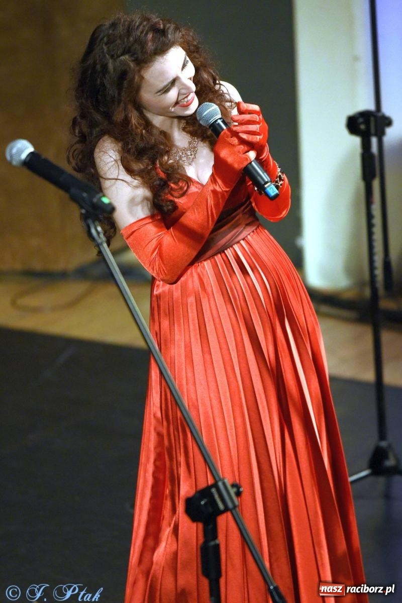 Zdjęcie w galerii na portalu naszraciborz.pl: Niezapomniane Melodie Wiednia na scenie RCK wiadomości z regionu