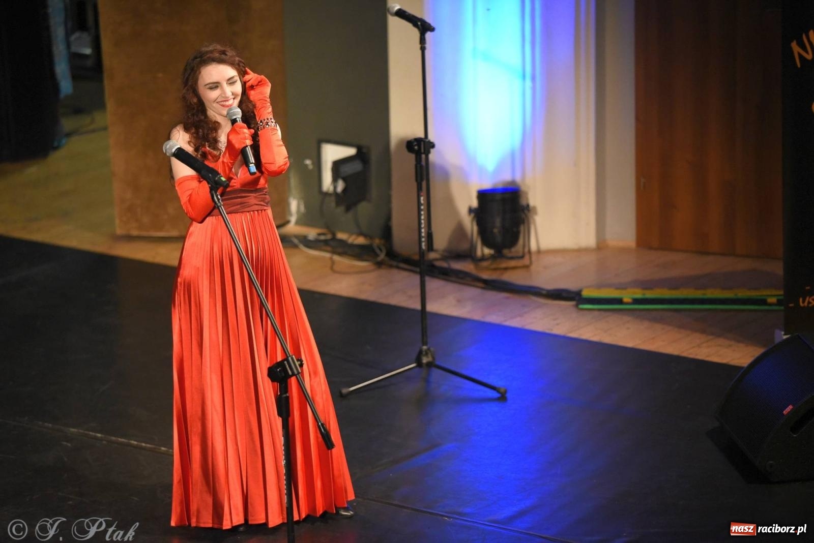 Zdjęcie w galerii na portalu naszraciborz.pl: Niezapomniane Melodie Wiednia na scenie RCK wiadomości z regionu