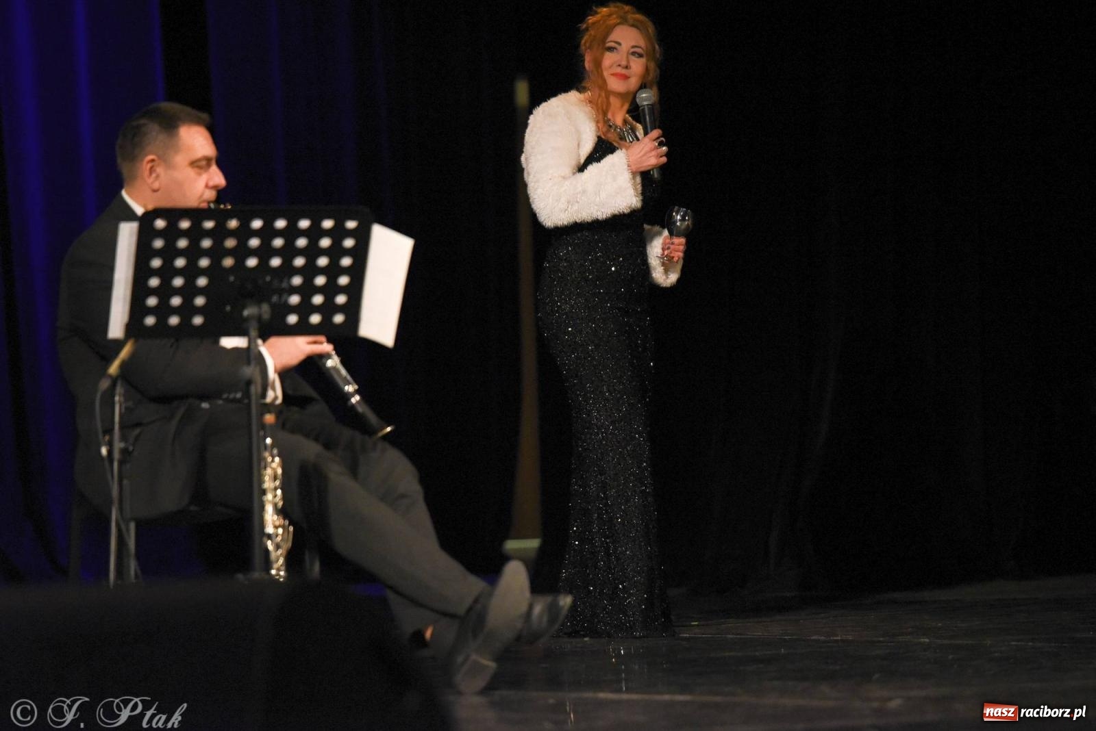 Zdjęcie w galerii na portalu naszraciborz.pl: Niezapomniane Melodie Wiednia na scenie RCK wiadomości z regionu