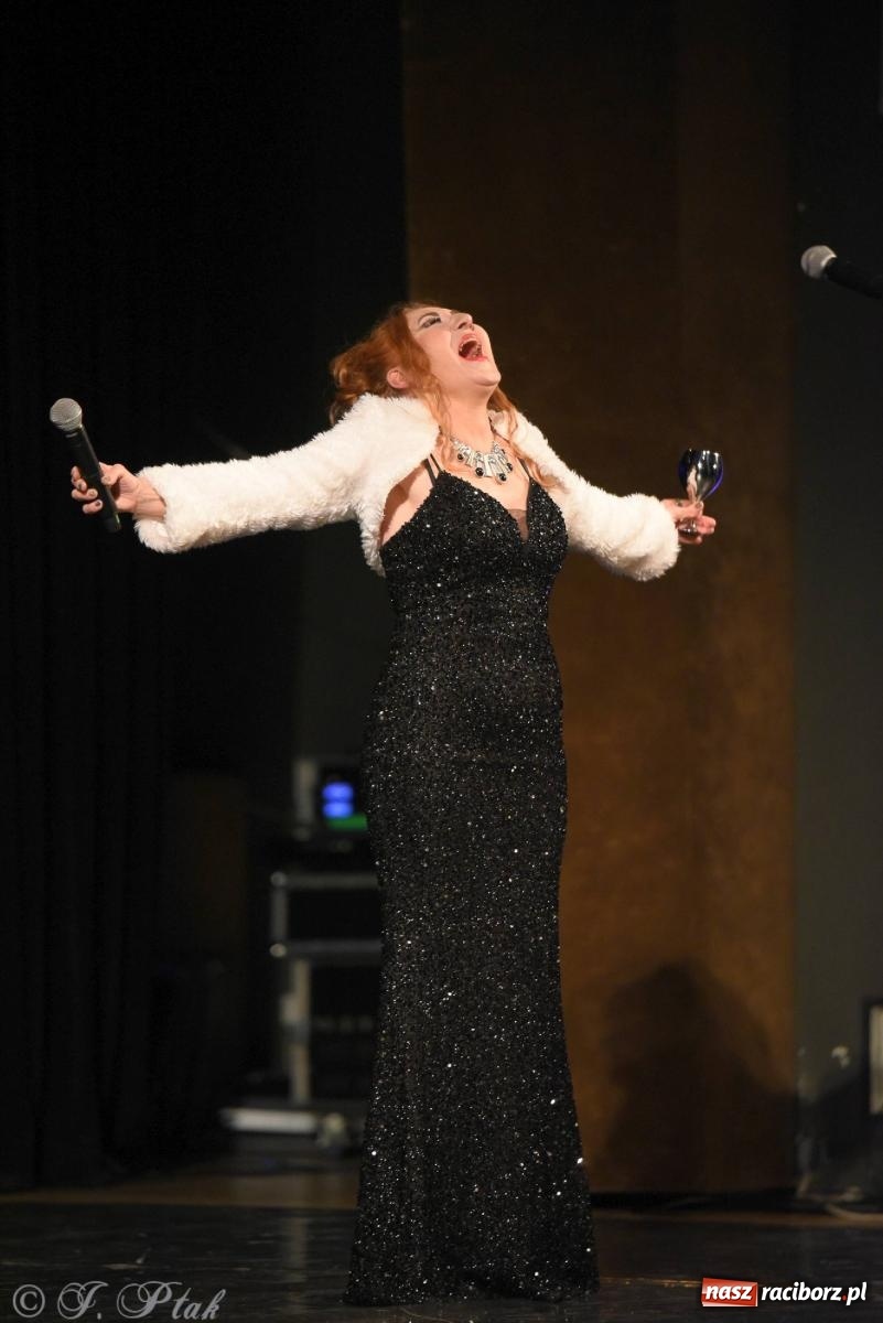 Zdjęcie w galerii na portalu naszraciborz.pl: Niezapomniane Melodie Wiednia na scenie RCK wiadomości z regionu