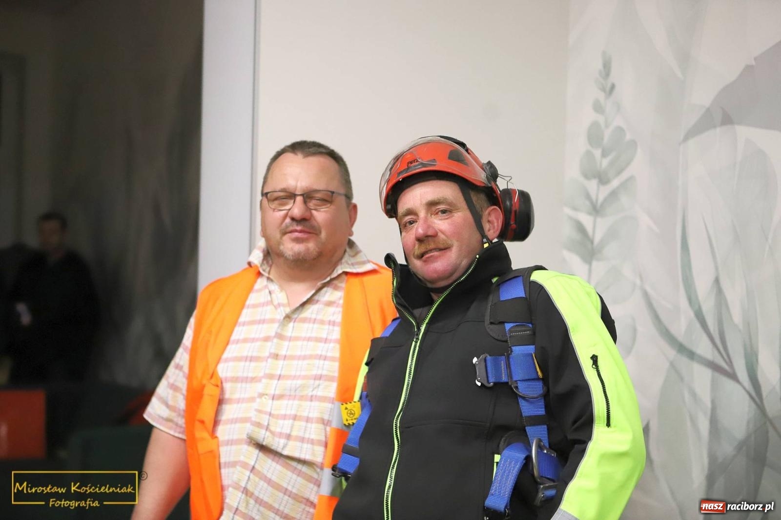 Zdjęcie w galerii na portalu naszraciborz.pl: W Borucinie pogrzebali basa. Karnawał przechodzi do historii wiadomości z regionu