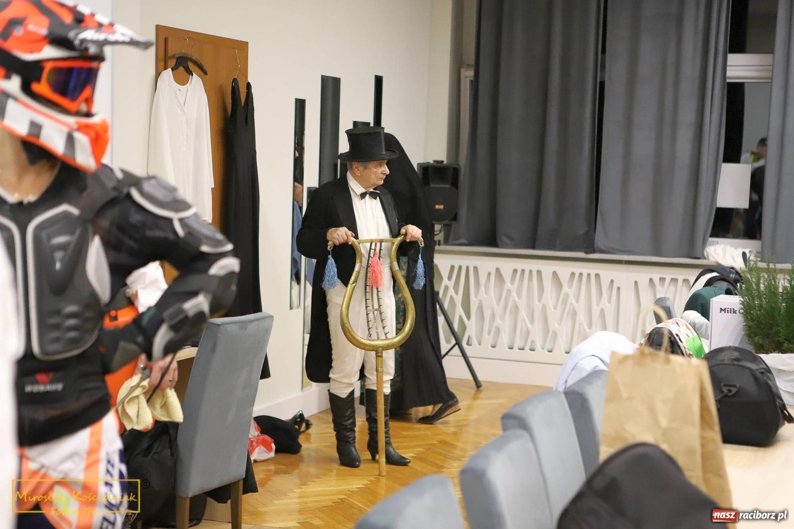 Zdjęcie w galerii na portalu naszraciborz.pl: W Borucinie pogrzebali basa. Karnawał przechodzi do historii wiadomości z regionu