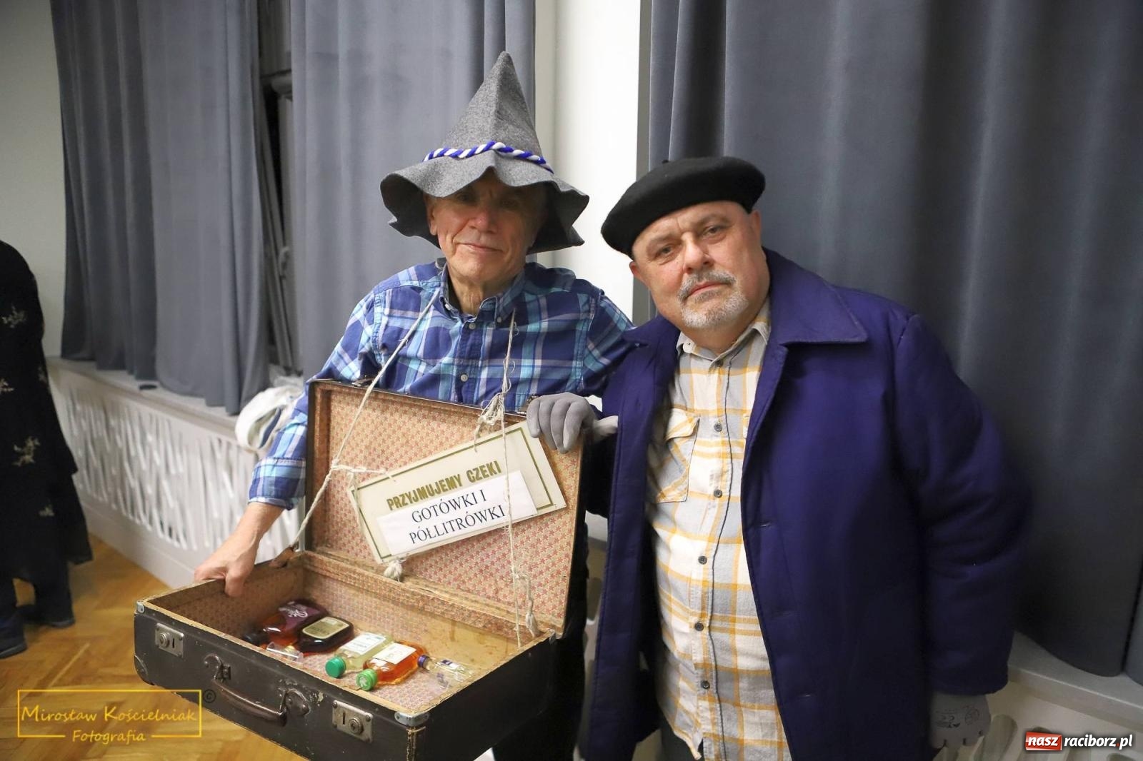 Zdjęcie w galerii na portalu naszraciborz.pl: W Borucinie pogrzebali basa. Karnawał przechodzi do historii wiadomości z regionu