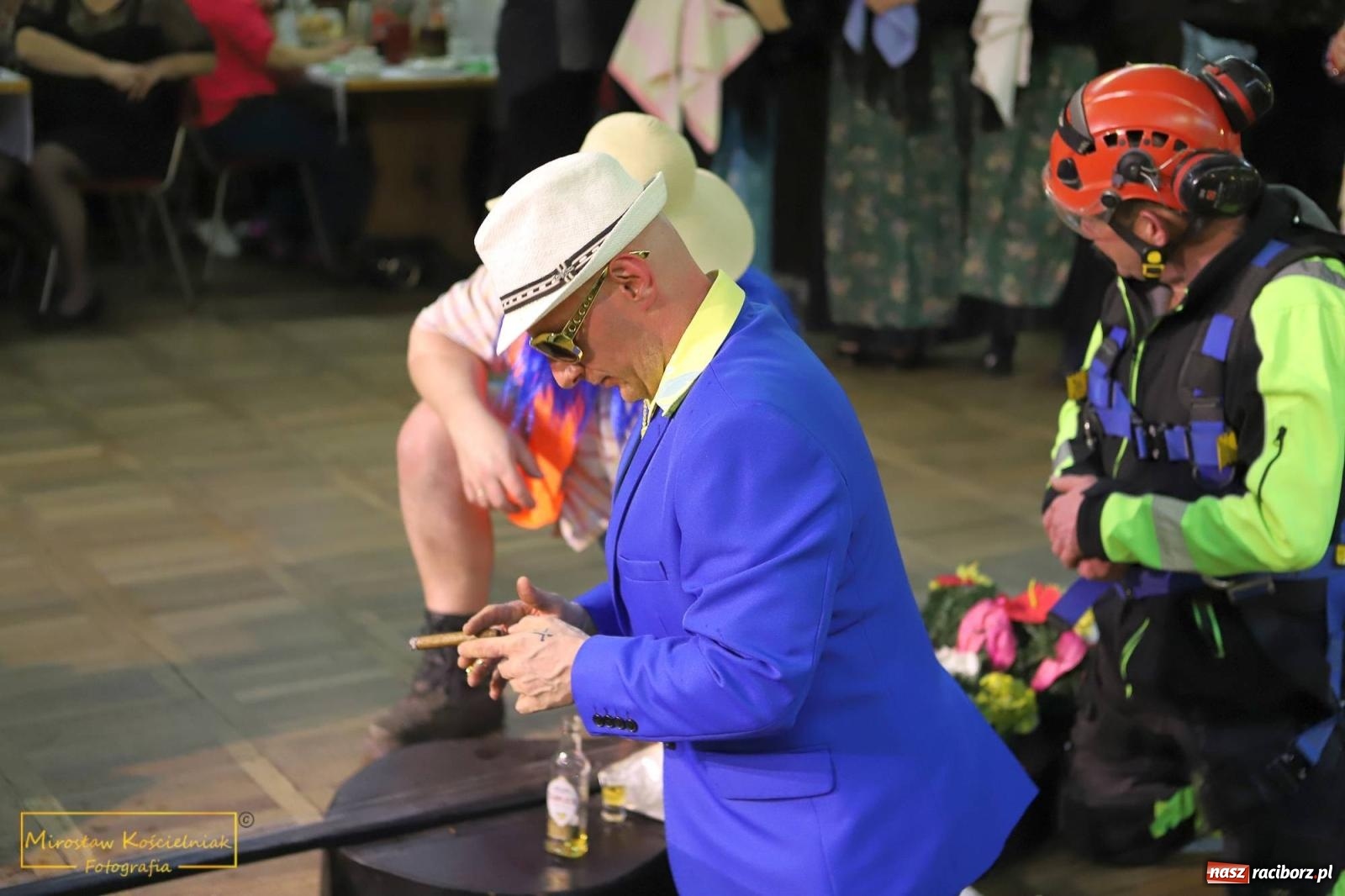 Zdjęcie w galerii na portalu naszraciborz.pl: W Borucinie pogrzebali basa. Karnawał przechodzi do historii wiadomości z regionu