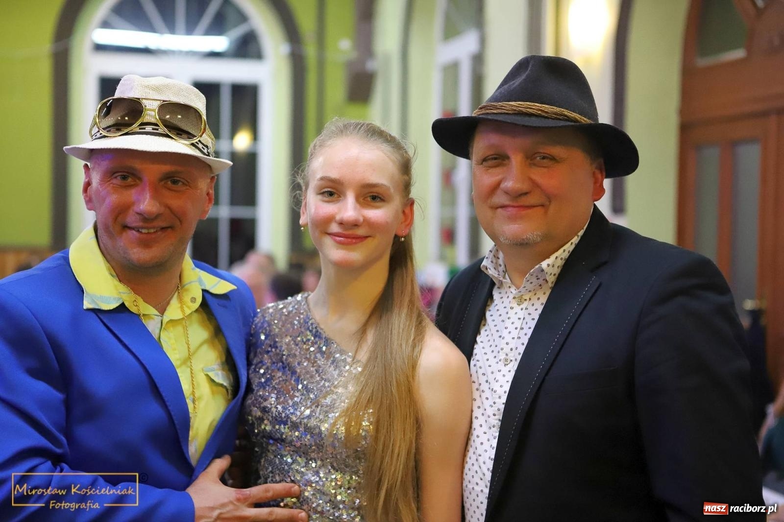 Zdjęcie w galerii na portalu naszraciborz.pl: W Borucinie pogrzebali basa. Karnawał przechodzi do historii wiadomości z regionu