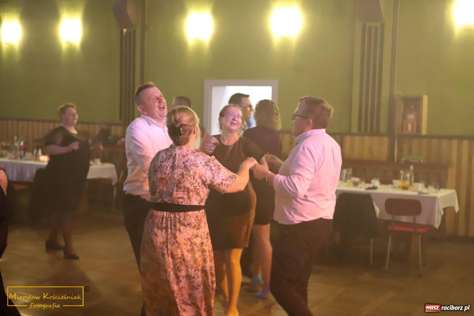 Zdjęcie w galerii na portalu naszraciborz.pl: W Borucinie pogrzebali basa. Karnawał przechodzi do historii wiadomości z regionu