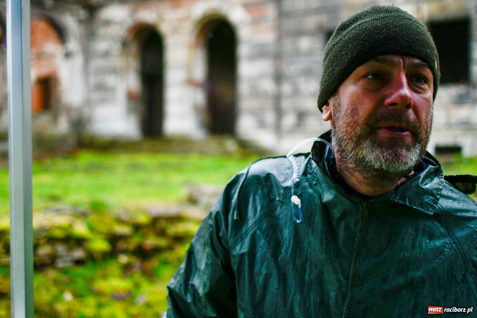 Zdjęcie w galerii na portalu naszraciborz.pl: Przy sławikowskich ruinach zadebiutował Runathlon. Bieg dla twardzieli i twardzielek wiadomości z regionu