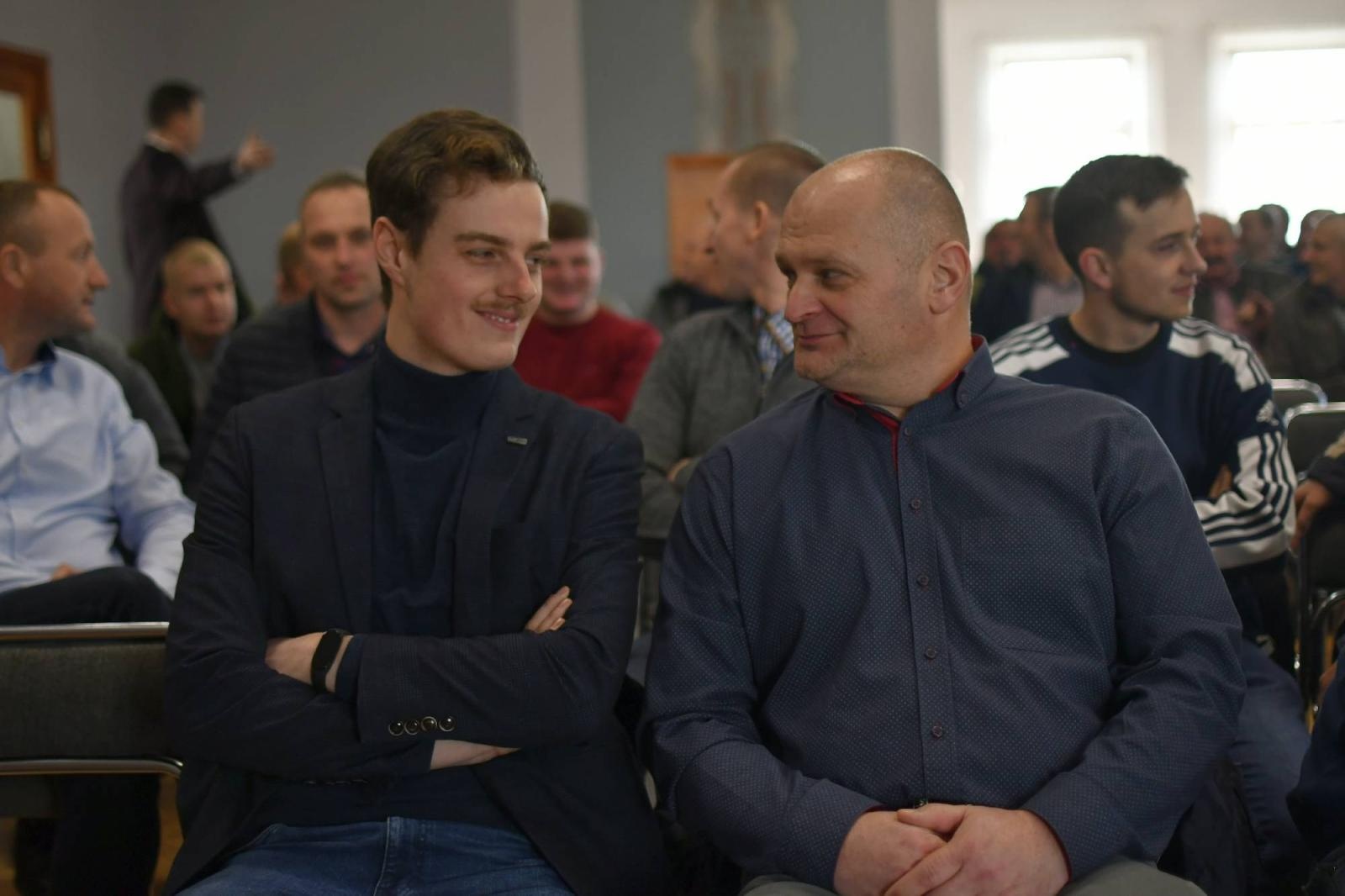 Zdjęcie w galerii na portalu naszraciborz.pl: Na dożynkach to są wszyscy! Rolnicy zaprosili parlamentarzystów na spotkanie do Bolesławia, przyjechał jeden wiadomości z regionu