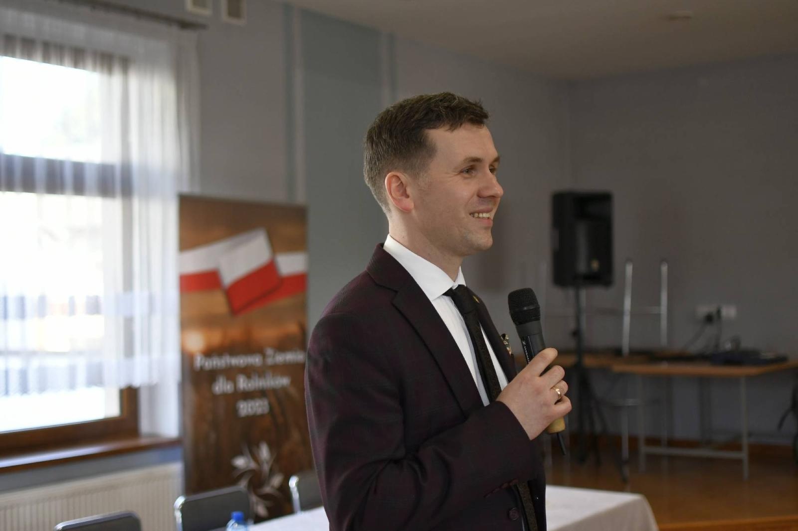 Zdjęcie w galerii na portalu naszraciborz.pl: Na dożynkach to są wszyscy! Rolnicy zaprosili parlamentarzystów na spotkanie do Bolesławia, przyjechał jeden wiadomości z regionu