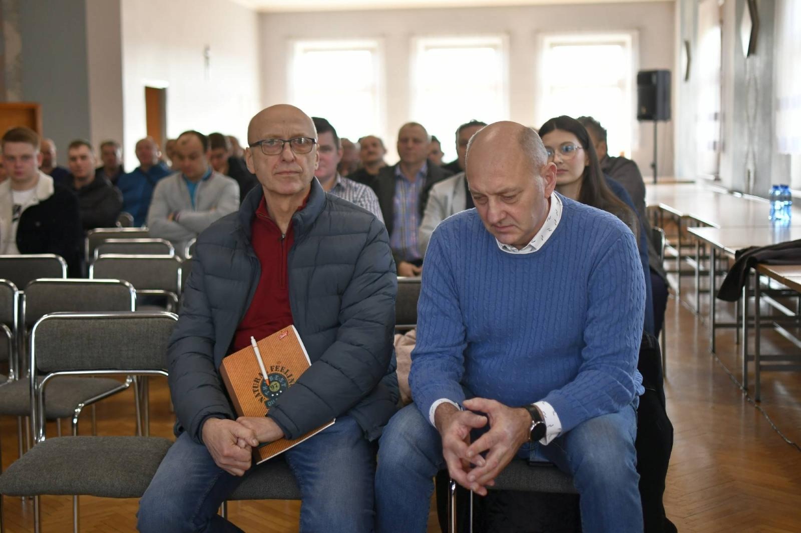 Zdjęcie w galerii na portalu naszraciborz.pl: Na dożynkach to są wszyscy! Rolnicy zaprosili parlamentarzystów na spotkanie do Bolesławia, przyjechał jeden wiadomości z regionu