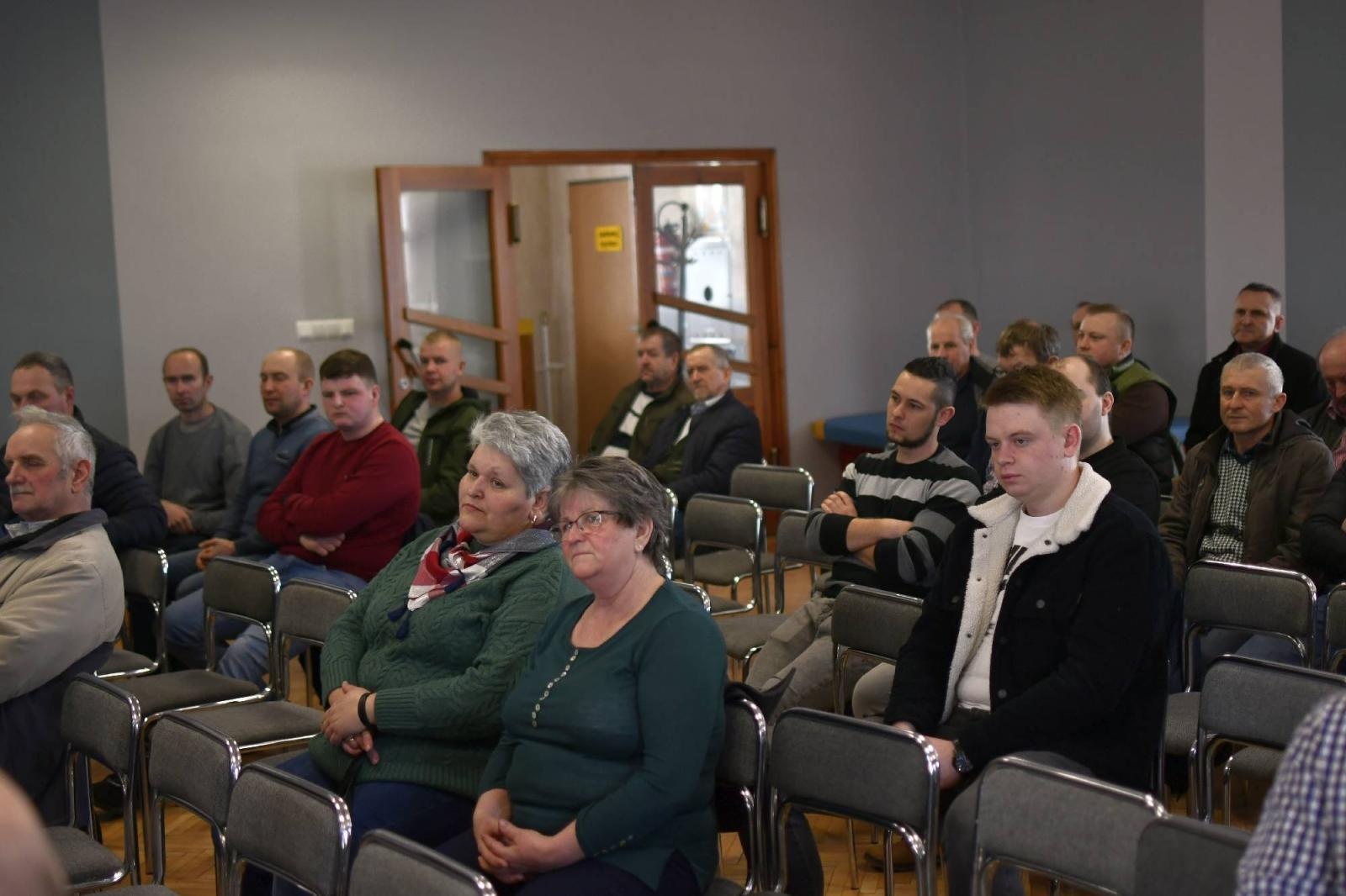 Zdjęcie w galerii na portalu naszraciborz.pl: Na dożynkach to są wszyscy! Rolnicy zaprosili parlamentarzystów na spotkanie do Bolesławia, przyjechał jeden wiadomości z regionu