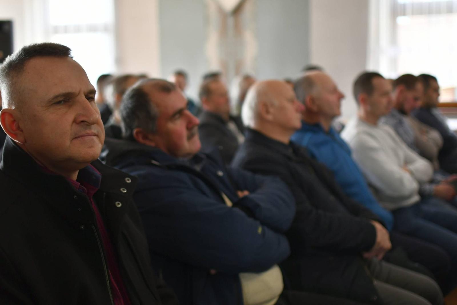 Zdjęcie w galerii na portalu naszraciborz.pl: Na dożynkach to są wszyscy! Rolnicy zaprosili parlamentarzystów na spotkanie do Bolesławia, przyjechał jeden wiadomości z regionu