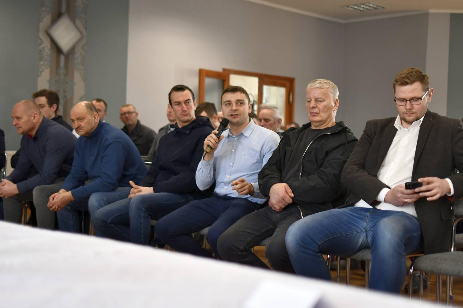 Zdjęcie w galerii na portalu naszraciborz.pl: Na dożynkach to są wszyscy! Rolnicy zaprosili parlamentarzystów na spotkanie do Bolesławia, przyjechał jeden wiadomości z regionu