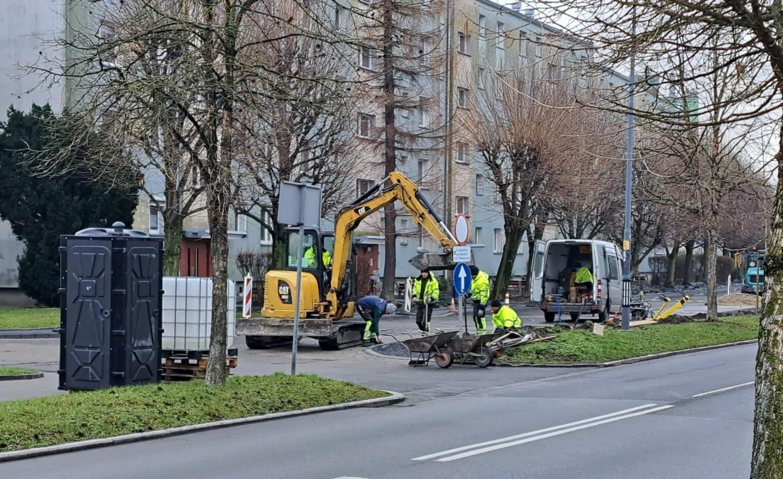 Zdjęcie w galerii na portalu naszraciborz.pl: Przy Słowackiego powstają nowe chodniki i ścieżki rowerowe wiadomości z regionu