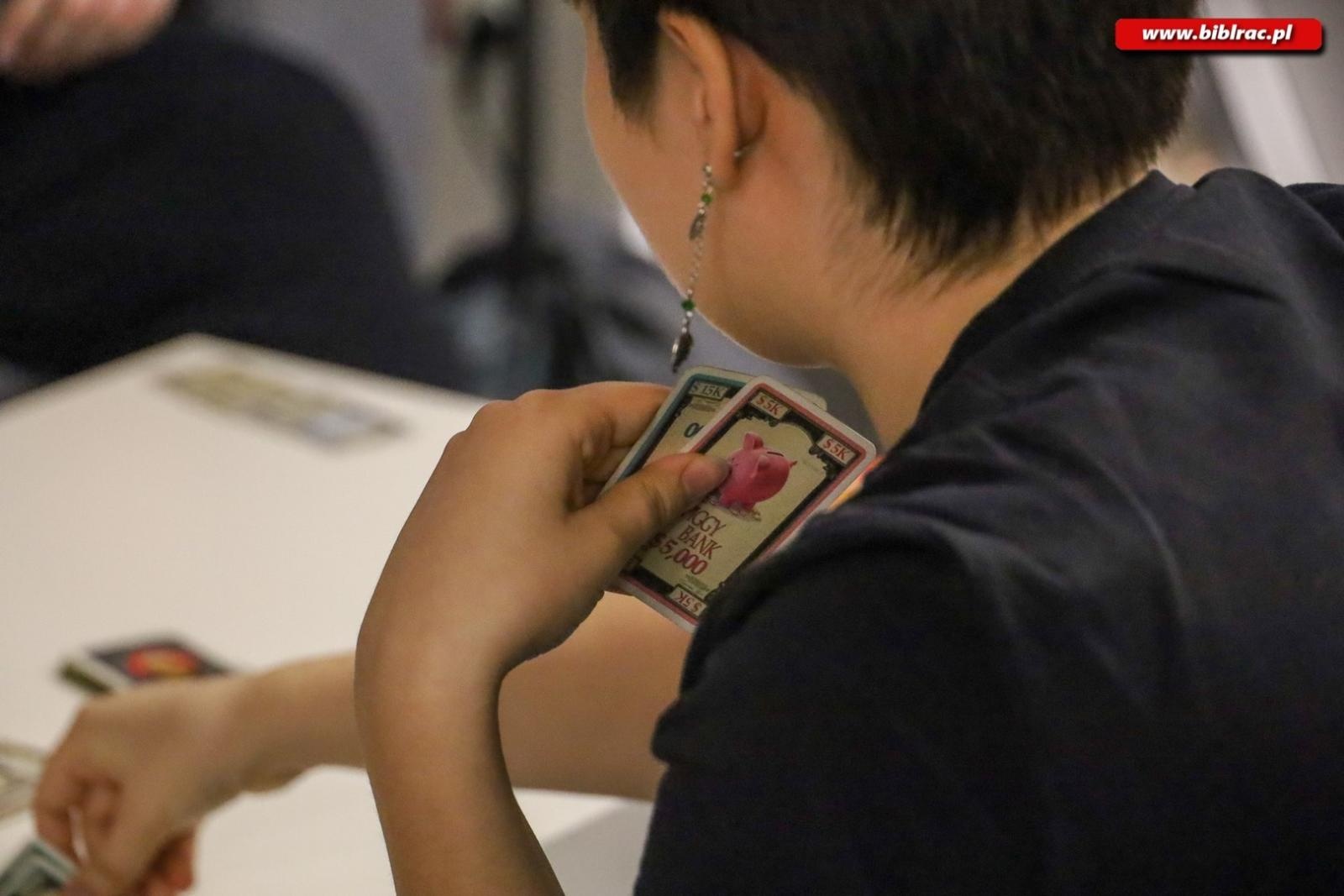 Zdjęcie w galerii na portalu naszraciborz.pl: Noc z Grami bez Prądu – relacja z nocnych rozgrywek w bibliotece wiadomości z regionu