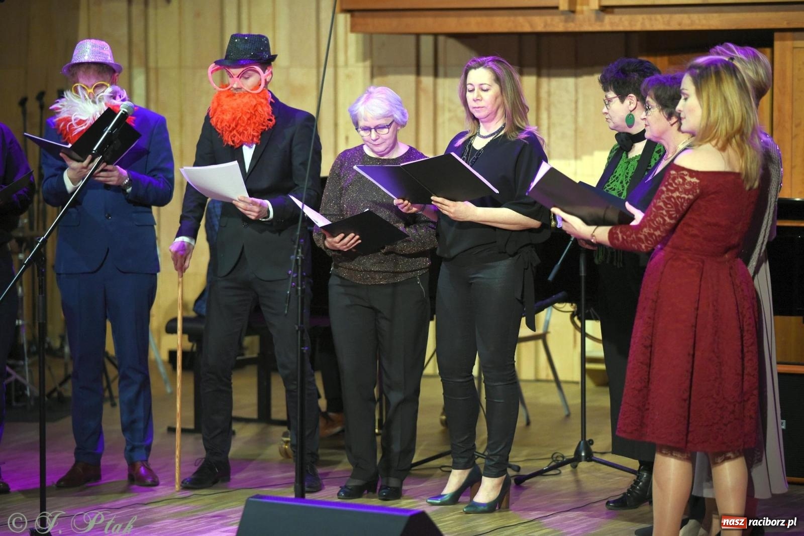 Zdjęcie w galerii na portalu naszraciborz.pl: Magiczny koncert karnawałowy w szkole muzycznej [FOTO i WIDEO] wiadomości z regionu