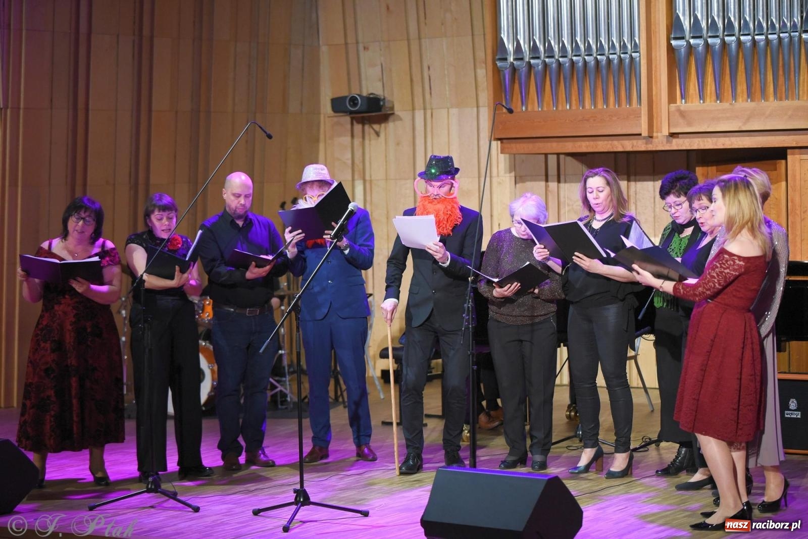 Zdjęcie w galerii na portalu naszraciborz.pl: Magiczny koncert karnawałowy w szkole muzycznej [FOTO i WIDEO] wiadomości z regionu
