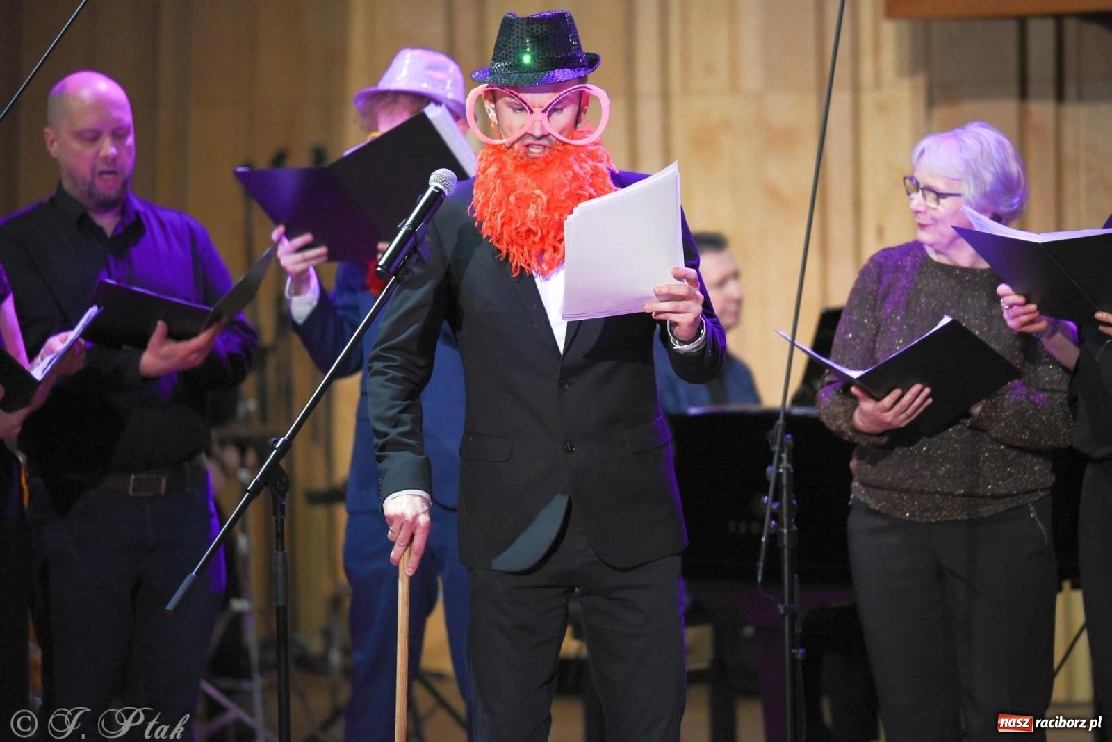 Zdjęcie w galerii na portalu naszraciborz.pl: Magiczny koncert karnawałowy w szkole muzycznej [FOTO i WIDEO] wiadomości z regionu