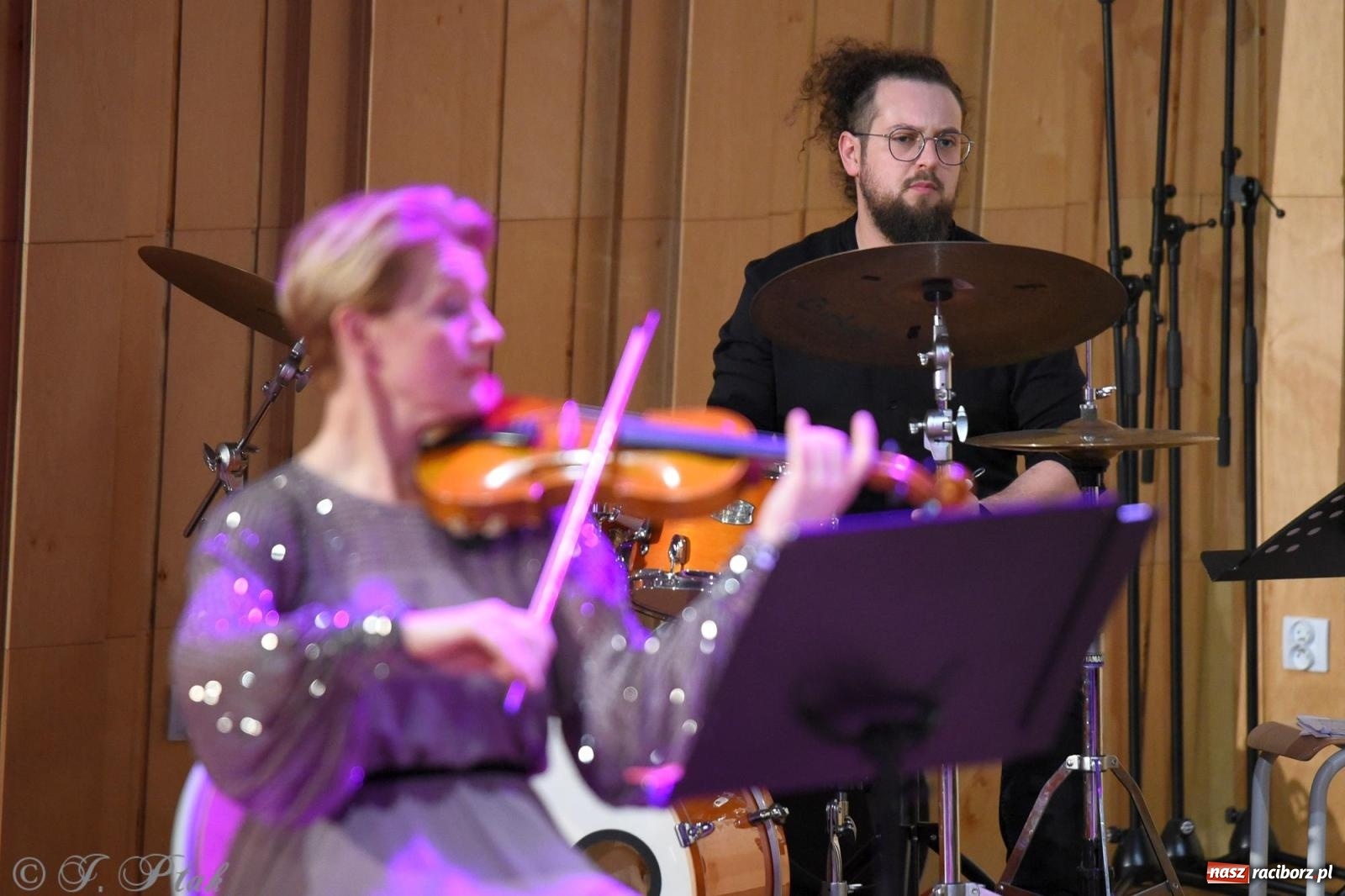 Zdjęcie w galerii na portalu naszraciborz.pl: Magiczny koncert karnawałowy w szkole muzycznej [FOTO i WIDEO] wiadomości z regionu