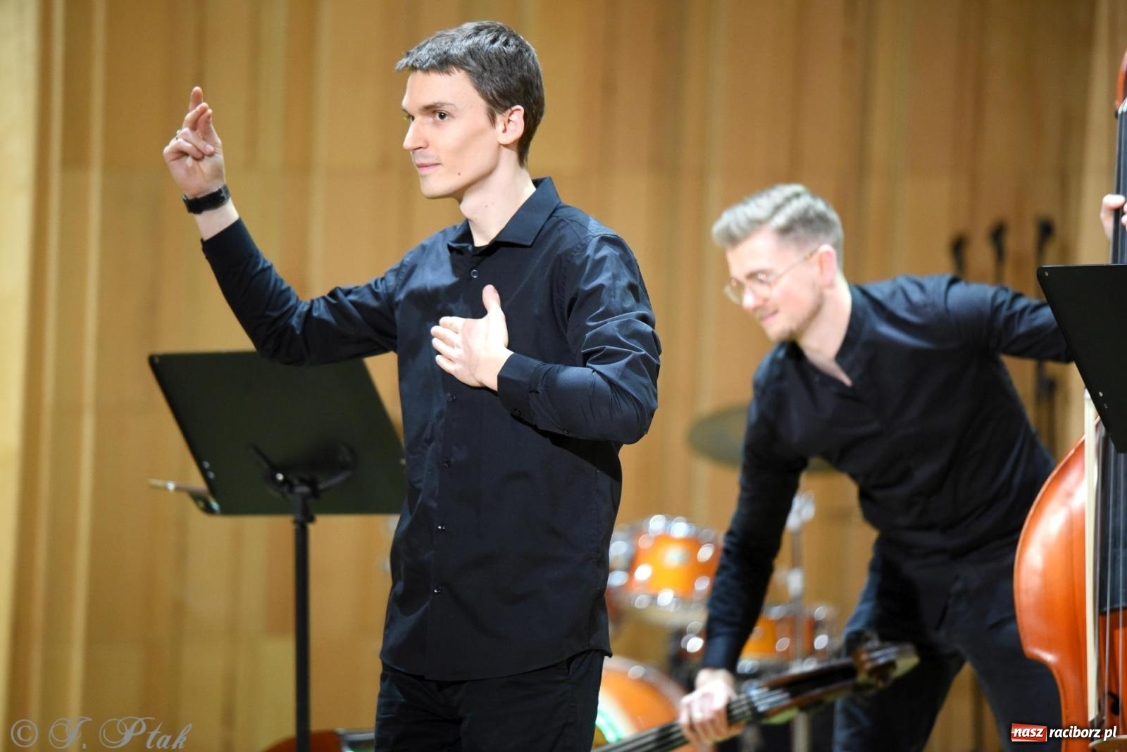 Zdjęcie w galerii na portalu naszraciborz.pl: Magiczny koncert karnawałowy w szkole muzycznej [FOTO i WIDEO] wiadomości z regionu