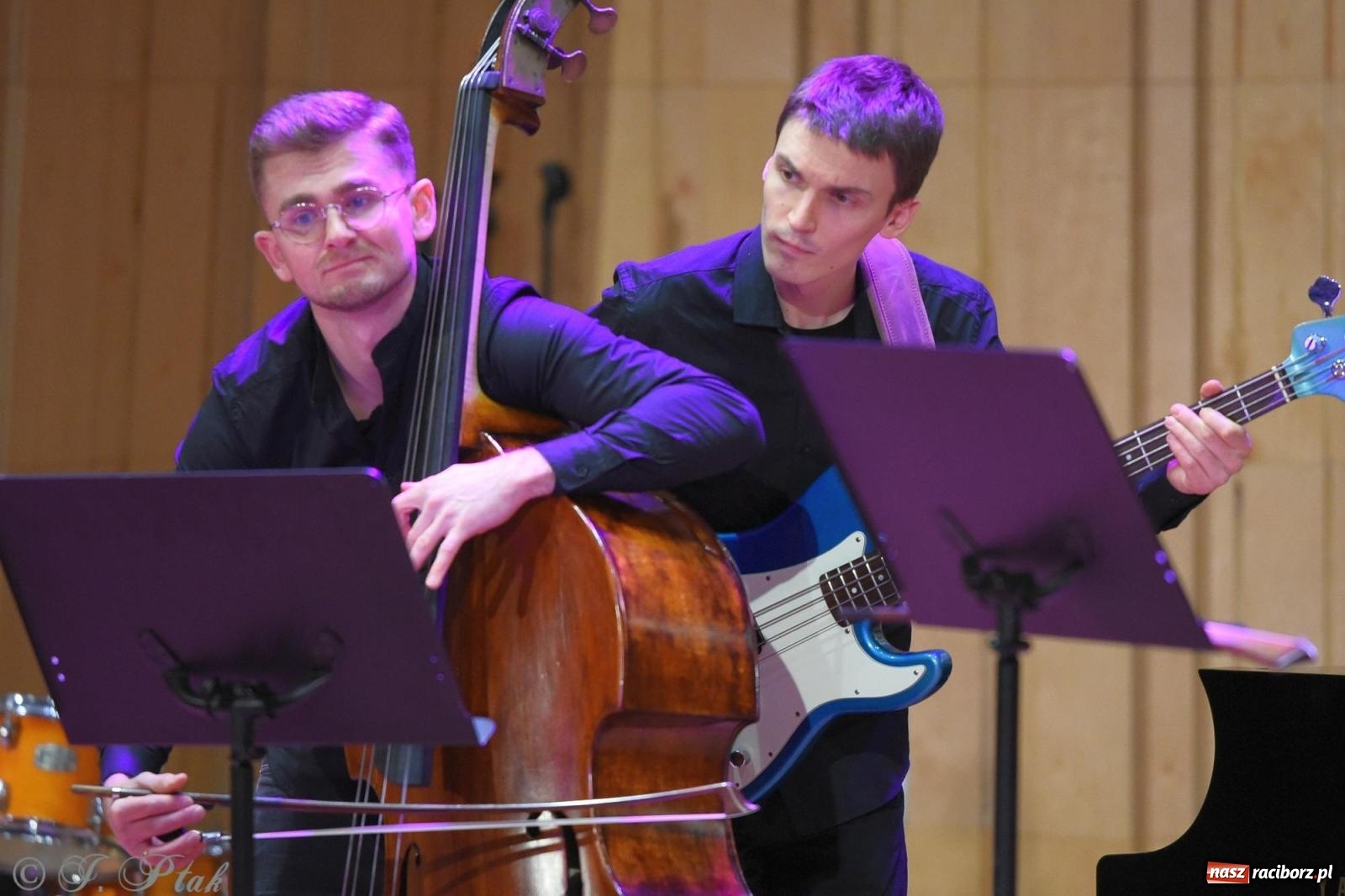 Zdjęcie w galerii na portalu naszraciborz.pl: Magiczny koncert karnawałowy w szkole muzycznej [FOTO i WIDEO] wiadomości z regionu