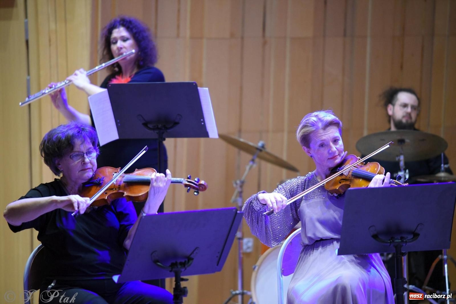 Zdjęcie w galerii na portalu naszraciborz.pl: Magiczny koncert karnawałowy w szkole muzycznej [FOTO i WIDEO] wiadomości z regionu