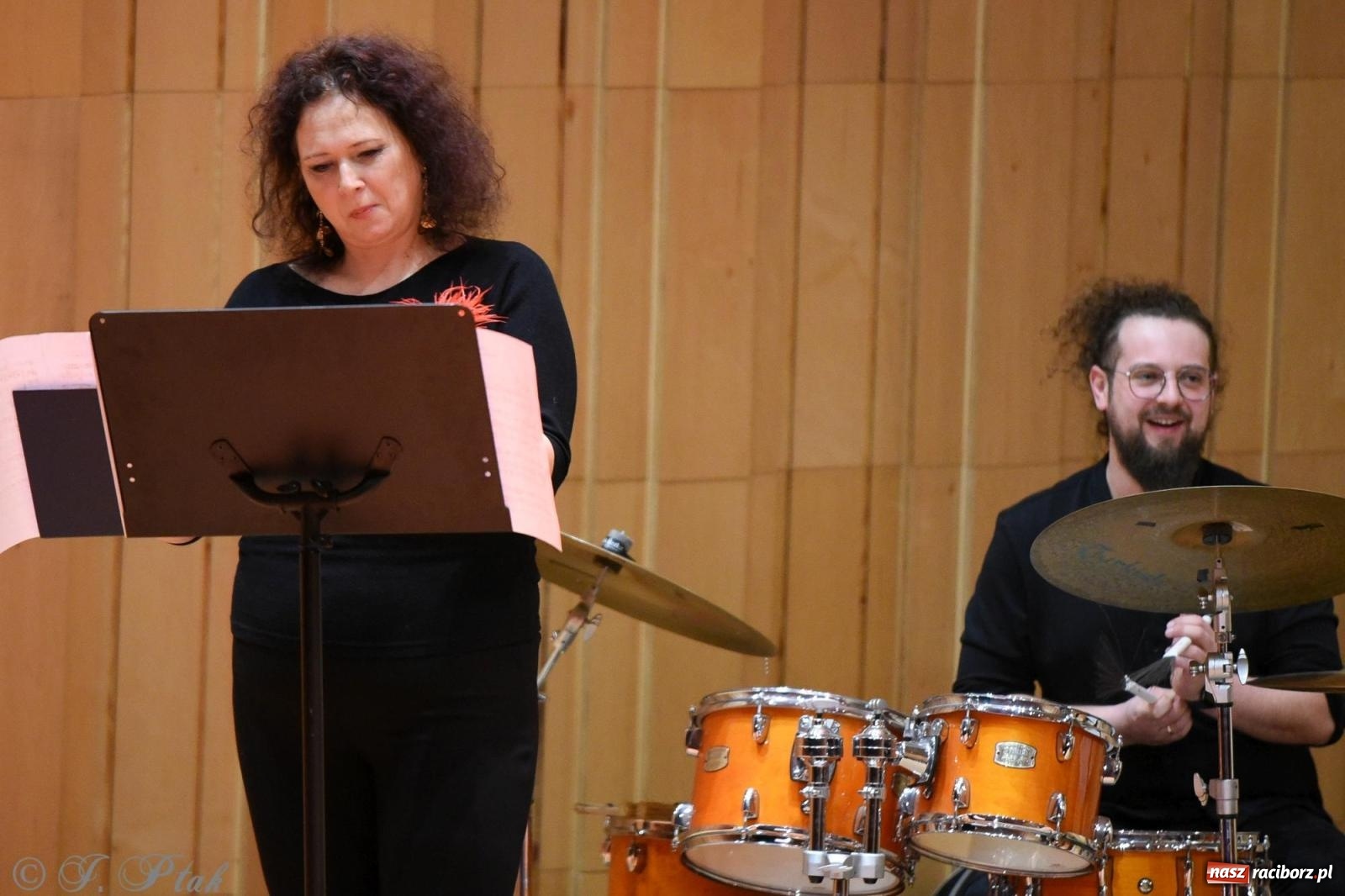 Zdjęcie w galerii na portalu naszraciborz.pl: Magiczny koncert karnawałowy w szkole muzycznej [FOTO i WIDEO] wiadomości z regionu