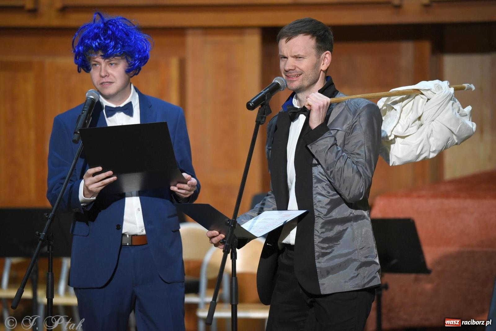 Zdjęcie w galerii na portalu naszraciborz.pl: Magiczny koncert karnawałowy w szkole muzycznej [FOTO i WIDEO] wiadomości z regionu