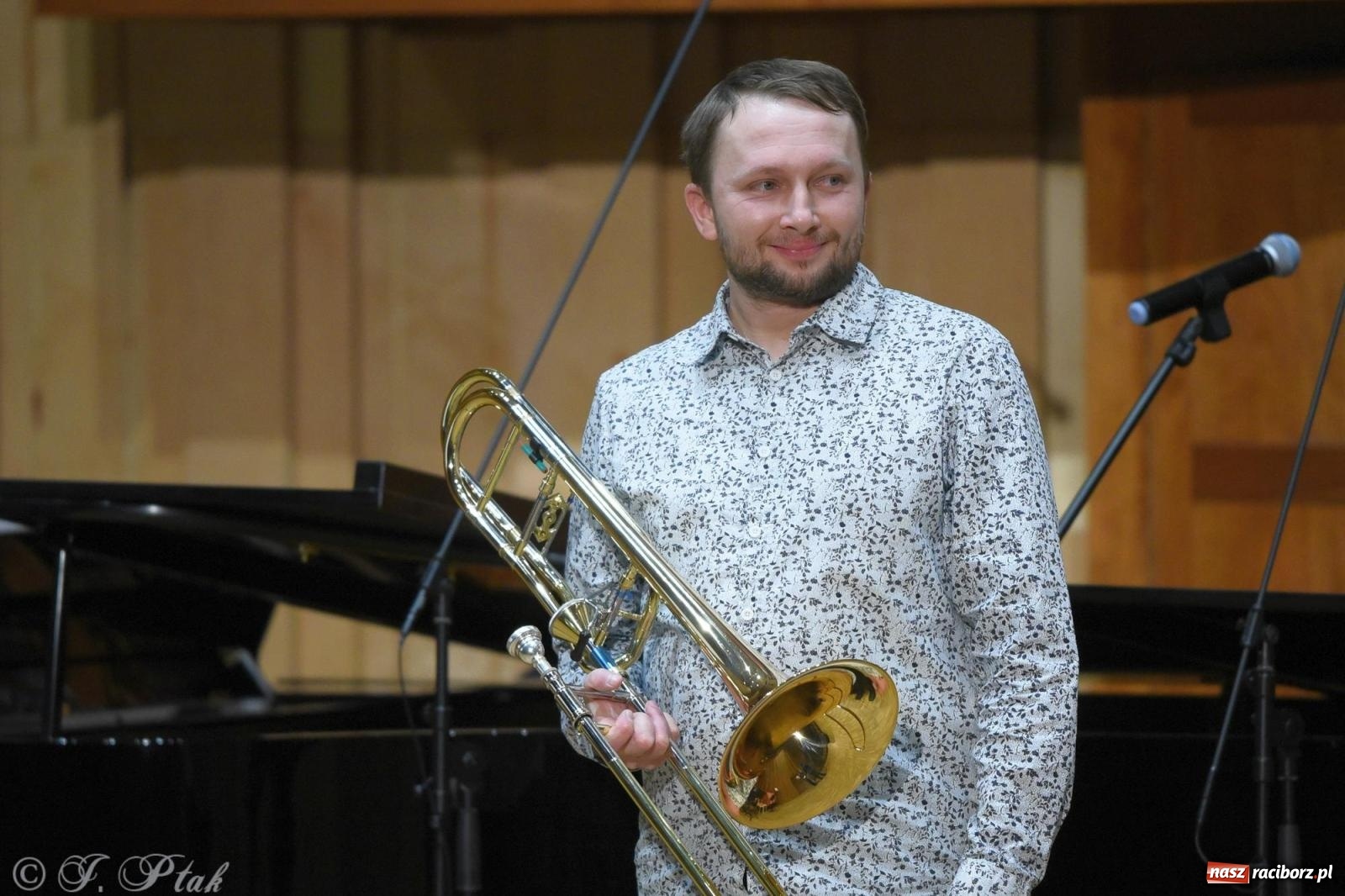 Zdjęcie w galerii na portalu naszraciborz.pl: Magiczny koncert karnawałowy w szkole muzycznej [FOTO i WIDEO] wiadomości z regionu