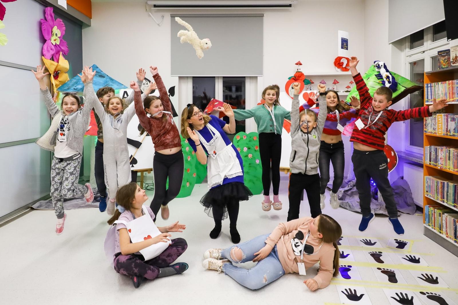 Zdjęcie w galerii na portalu naszraciborz.pl: Spędź noc w bibliotece! Ruszyły zapisy na Noc z Andersenem 2024 wiadomości z regionu