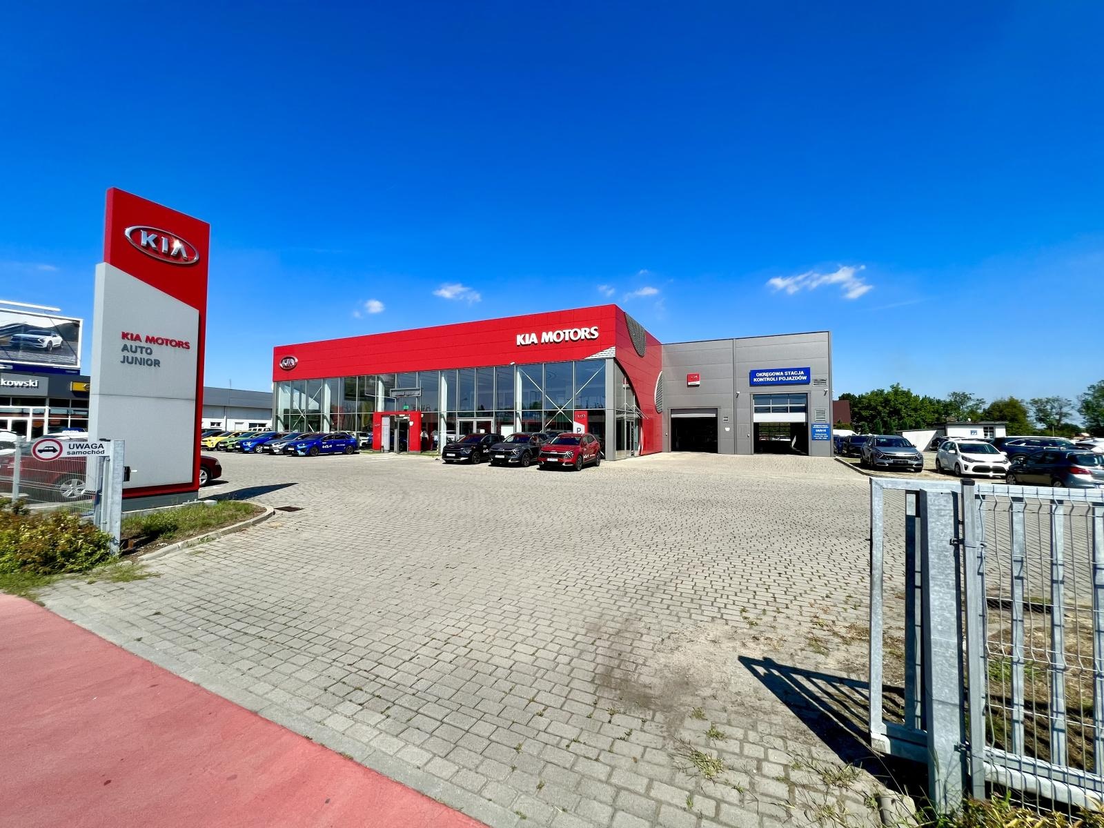 Zdjęcie w galerii na portalu naszraciborz.pl: Ostatnie samochody dostępne w wyprzedaży rocznika 2023 w Kia Auto Junior Rybnik! wiadomości z regionu