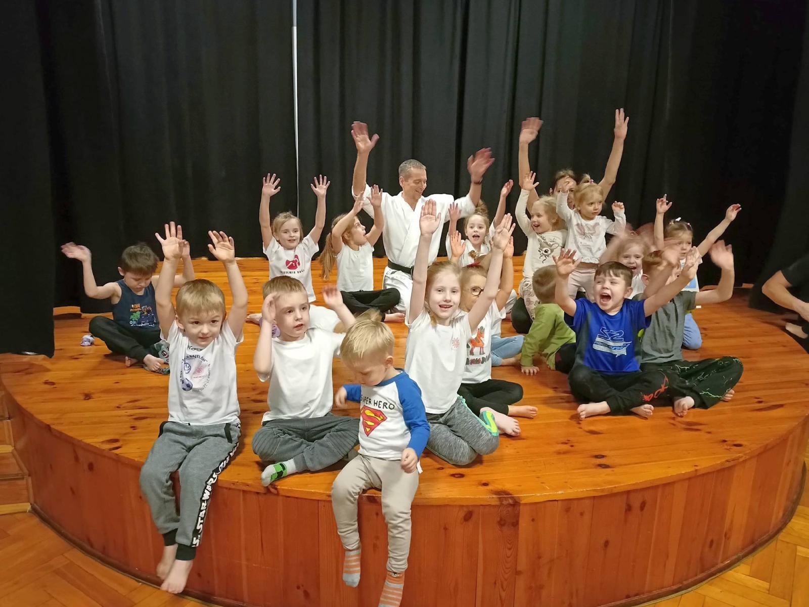 Zdjęcie w galerii na portalu naszraciborz.pl: Karate wyobraźni Małych Odkrywców wiadomości z regionu