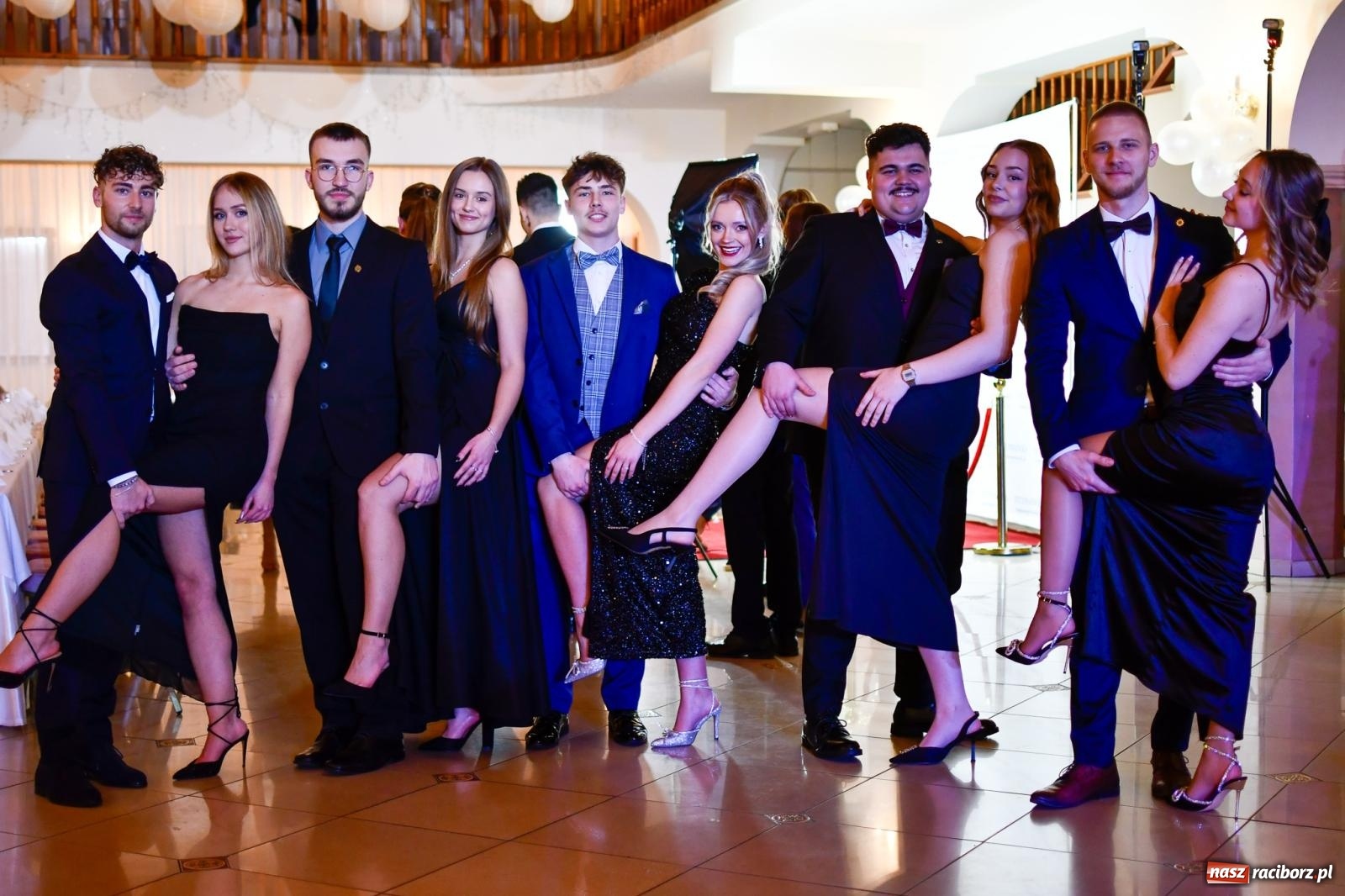 Zdjęcie w galerii na portalu naszraciborz.pl: Raciborski Mechanik bawił się na studniówce z dyspensą [FOTO i WIDEO] wiadomości z regionu