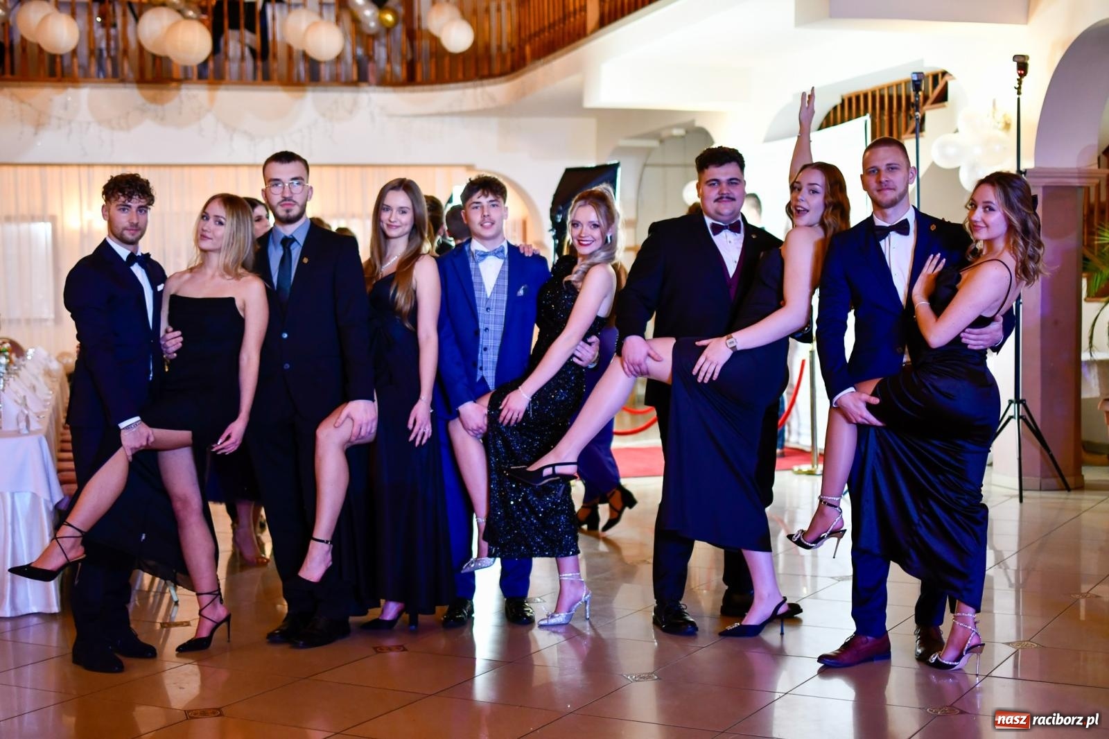 Zdjęcie w galerii na portalu naszraciborz.pl: Raciborski Mechanik bawił się na studniówce z dyspensą [FOTO i WIDEO] wiadomości z regionu