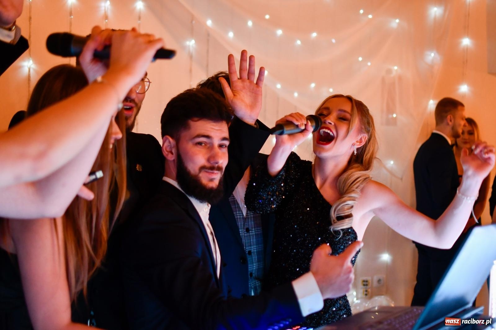 Zdjęcie w galerii na portalu naszraciborz.pl: Raciborski Mechanik bawił się na studniówce z dyspensą [FOTO i WIDEO] wiadomości z regionu