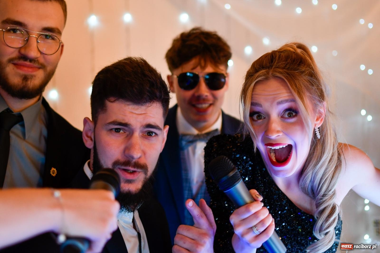 Zdjęcie w galerii na portalu naszraciborz.pl: Raciborski Mechanik bawił się na studniówce z dyspensą [FOTO i WIDEO] wiadomości z regionu