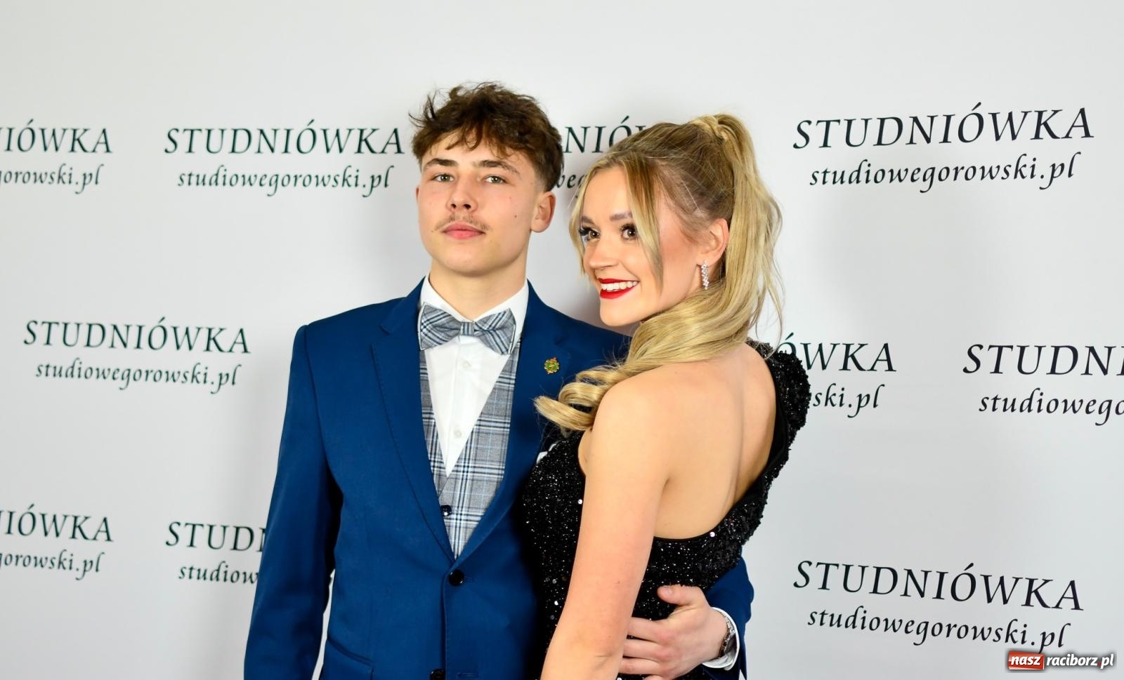 Zdjęcie w galerii na portalu naszraciborz.pl: Raciborski Mechanik bawił się na studniówce z dyspensą [FOTO i WIDEO] wiadomości z regionu