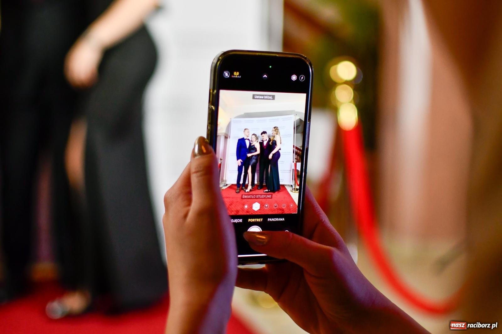 Zdjęcie w galerii na portalu naszraciborz.pl: Raciborski Mechanik bawił się na studniówce z dyspensą [FOTO i WIDEO] wiadomości z regionu