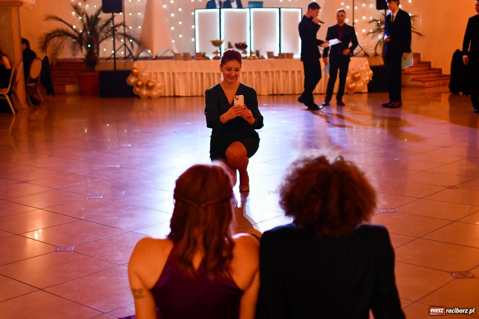 Zdjęcie w galerii na portalu naszraciborz.pl: Raciborski Mechanik bawił się na studniówce z dyspensą [FOTO i WIDEO] wiadomości z regionu