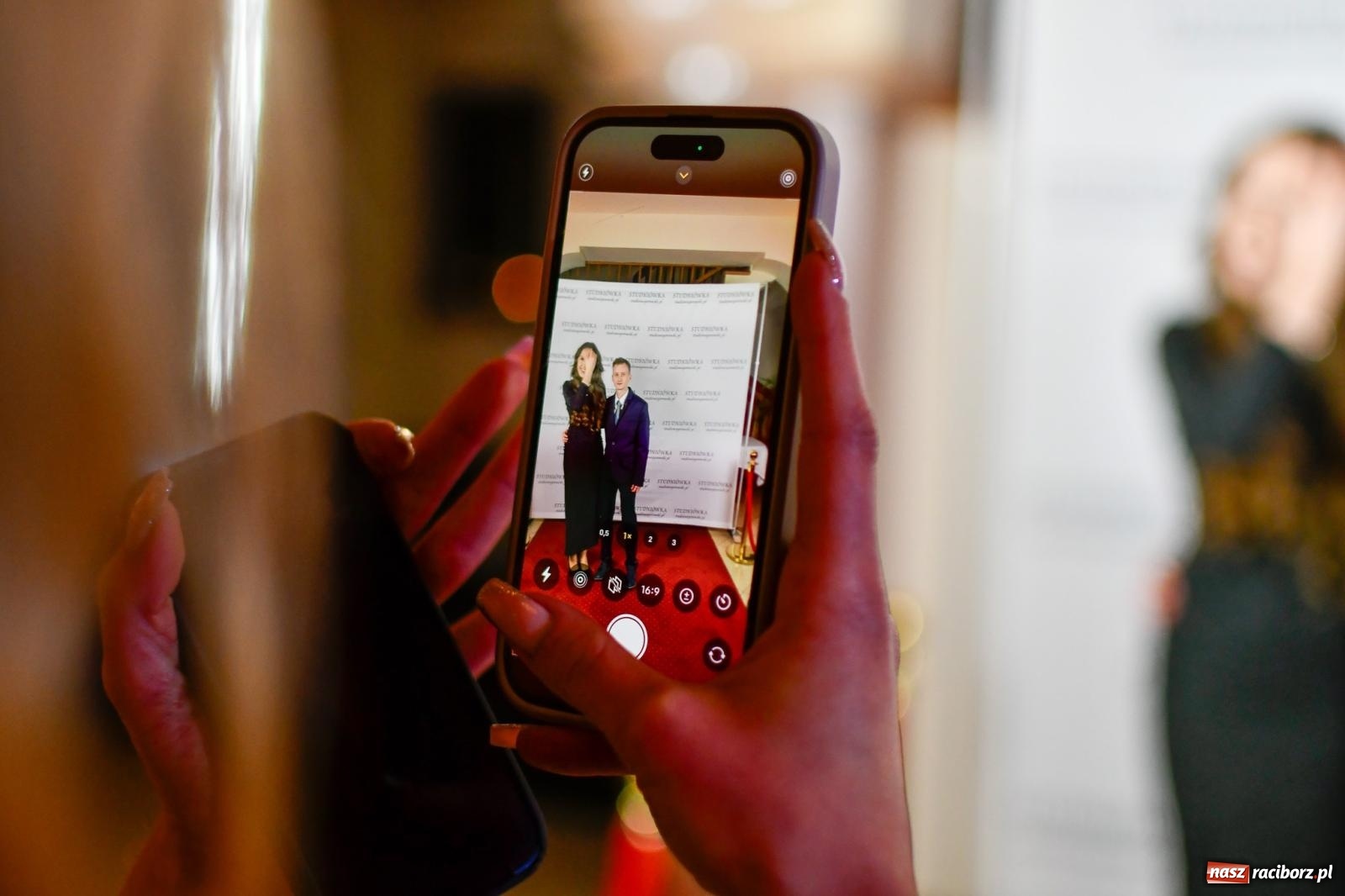 Zdjęcie w galerii na portalu naszraciborz.pl: Raciborski Mechanik bawił się na studniówce z dyspensą [FOTO i WIDEO] wiadomości z regionu