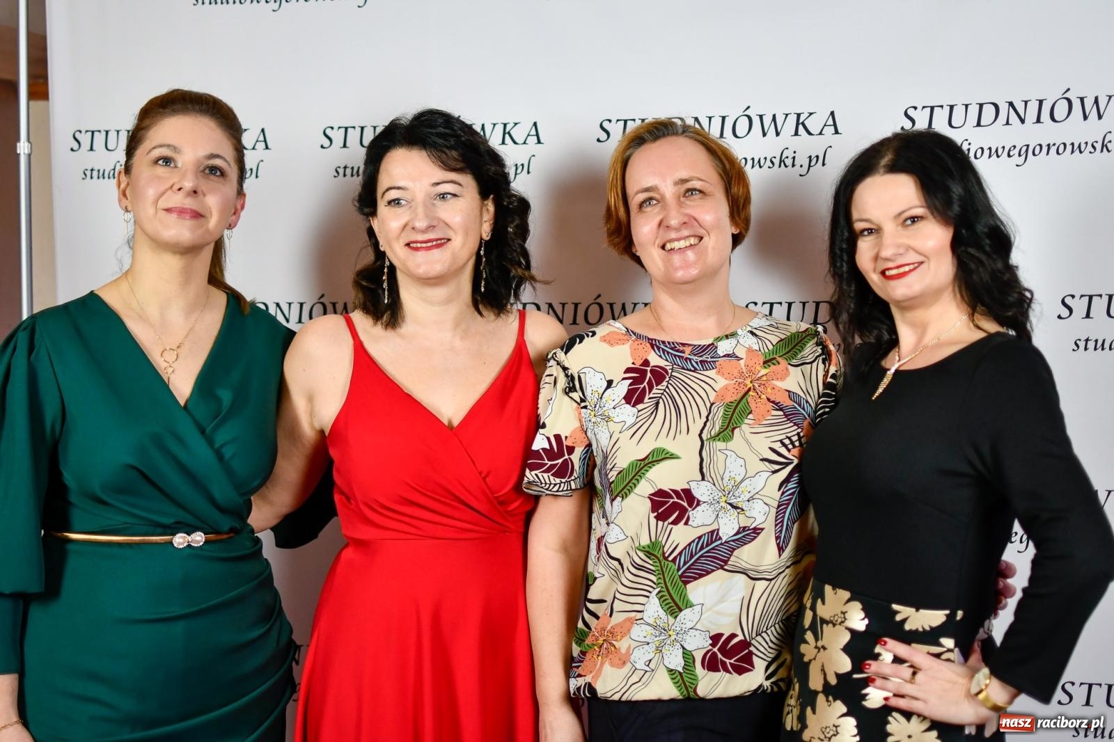 Zdjęcie w galerii na portalu naszraciborz.pl: Raciborski Mechanik bawił się na studniówce z dyspensą [FOTO i WIDEO] wiadomości z regionu