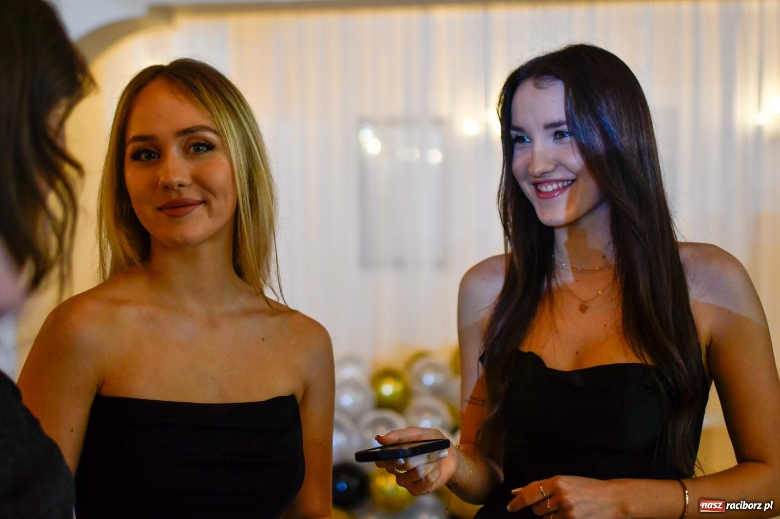 Zdjęcie w galerii na portalu naszraciborz.pl: Raciborski Mechanik bawił się na studniówce z dyspensą [FOTO i WIDEO] wiadomości z regionu